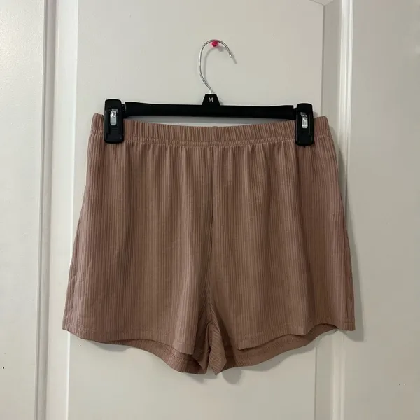 Shorts and top two piece set Tan Size L - Image 3