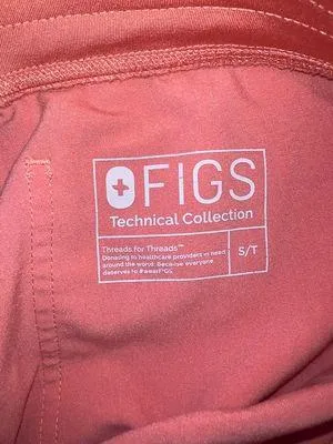 FIGS Scrubs Set - Image 4