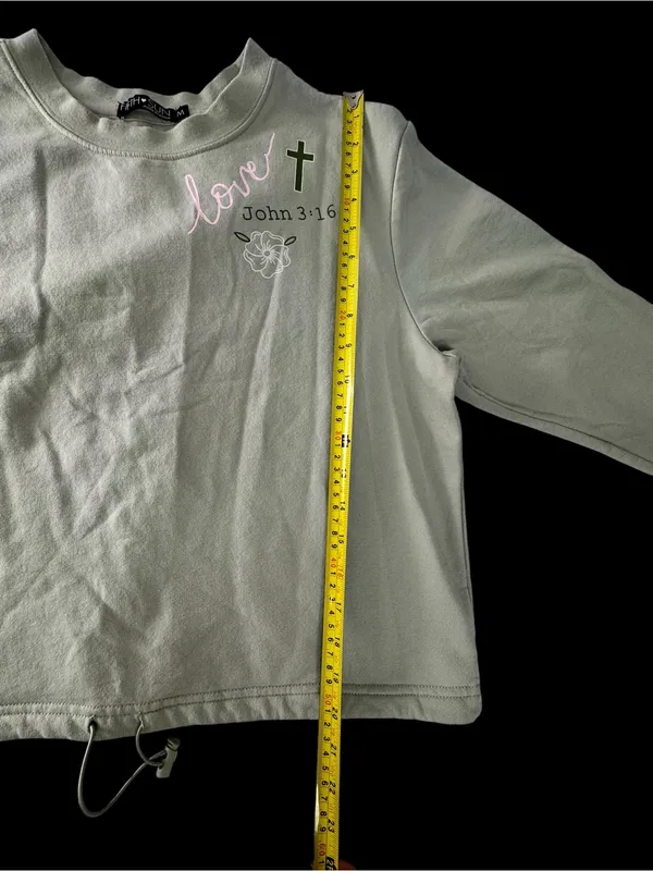 Women’s Fifth sun Long-Sleeve Graphic Top - Light Sage Green m - Image 5