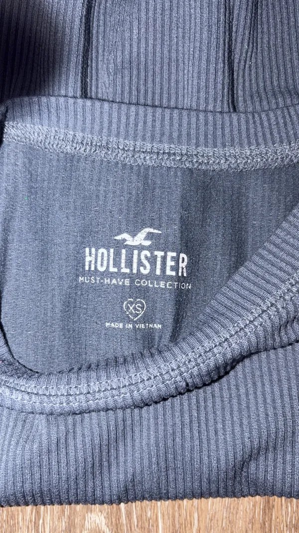 Hollister top - Image 3