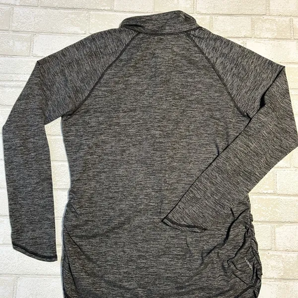 The North Face Woman’s Quarter-Zip Pullover Active Wear Size XL - Image 2