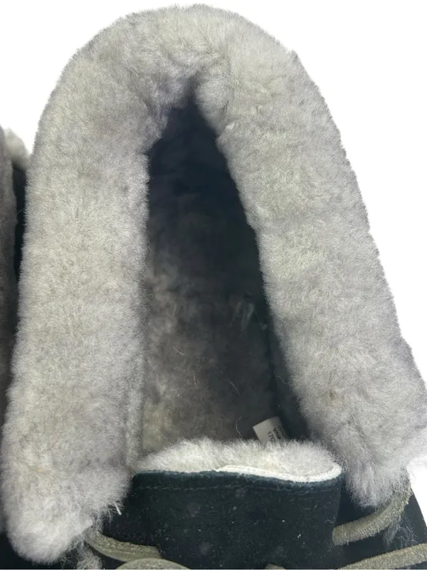 LL Bean Wicked Good Moccasins Black 8M hard sole fur lined - Image 3