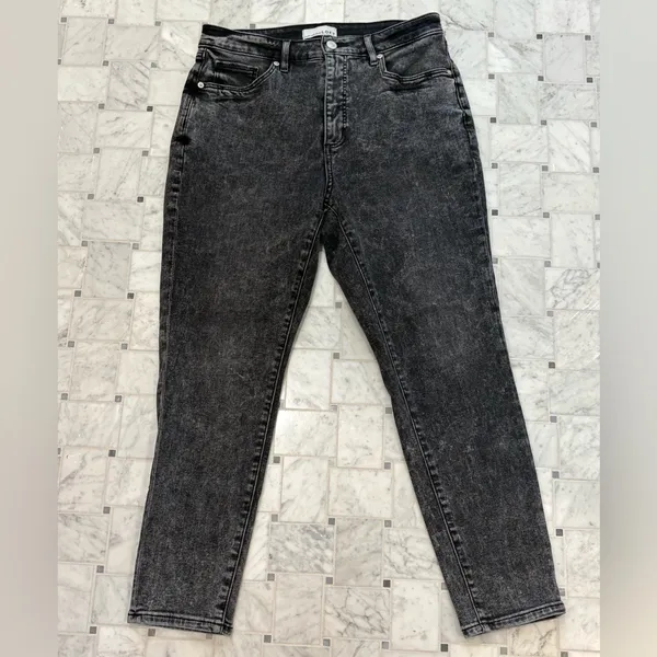 LOFT Curvy Skinny Washed Black Jeans - Image 3