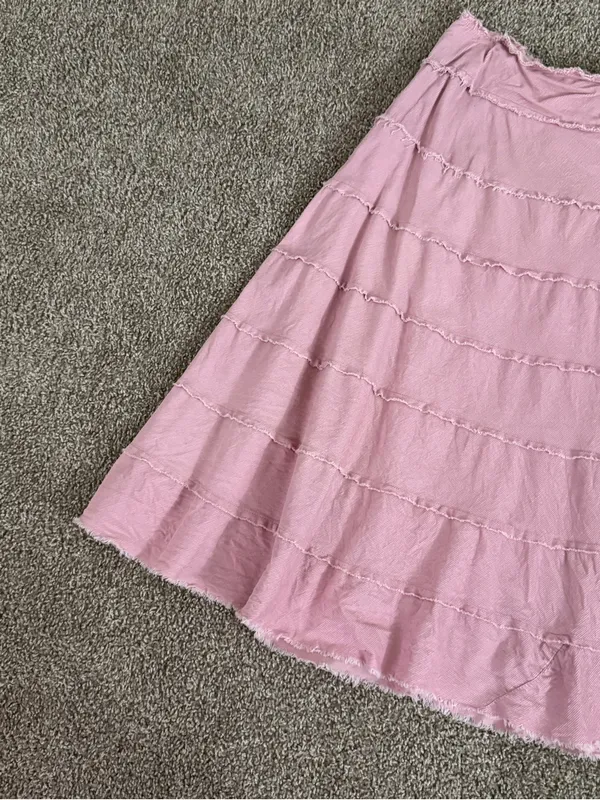 Metro Girl Pink Corduroy Tiered Midi Skirt Y2K Balletcore Raw Hem Size 10 Pastel - Image 6