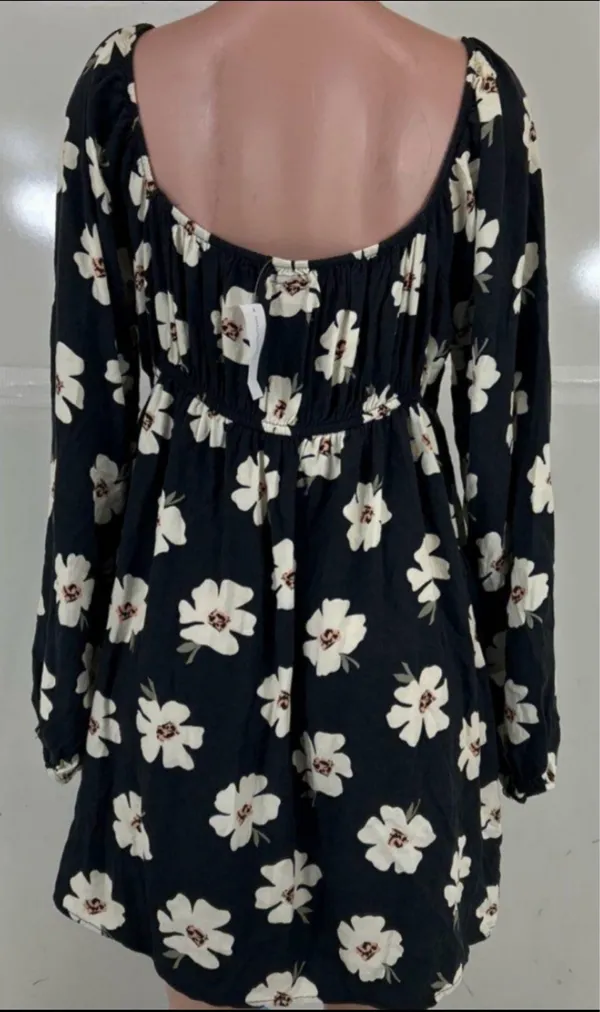 American Eagle Outfitters Black Floral Keyhole Babydoll long sleeve Dress XL. - Image 2