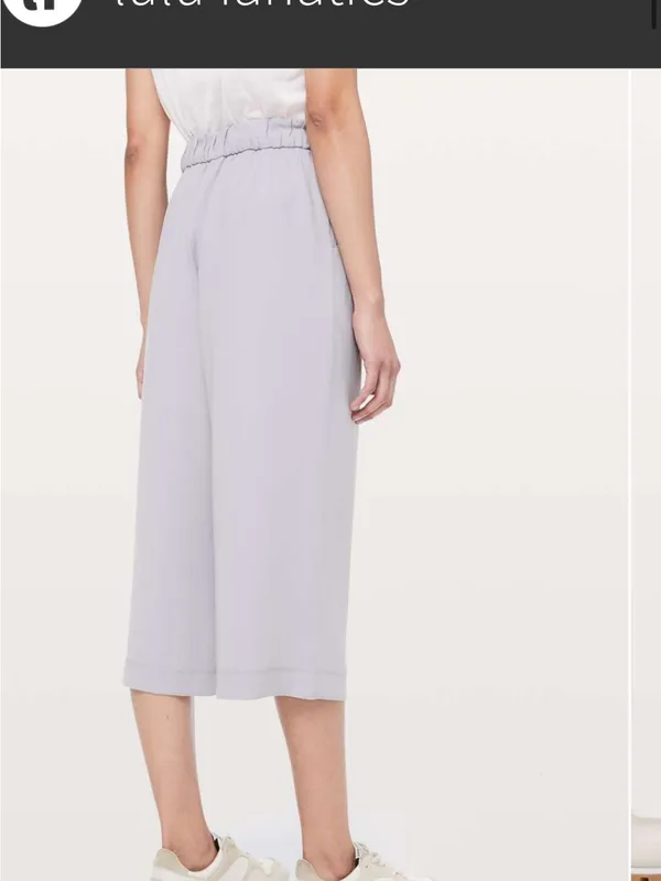 Lululemon Noir Crop pants sz 8 - Image 7