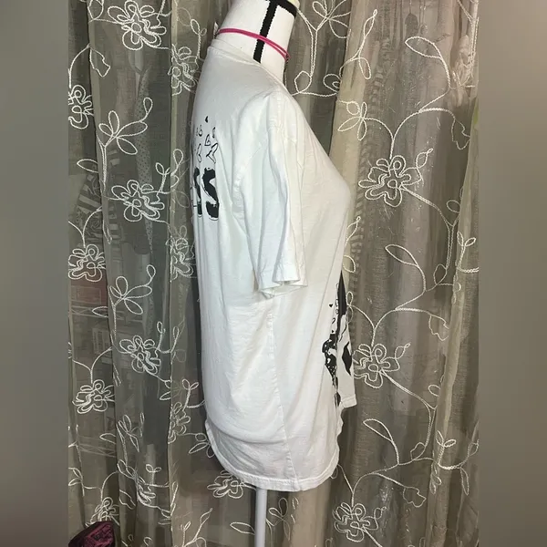Loveless White Graphic Tee Shirt Black Size M - Image 7