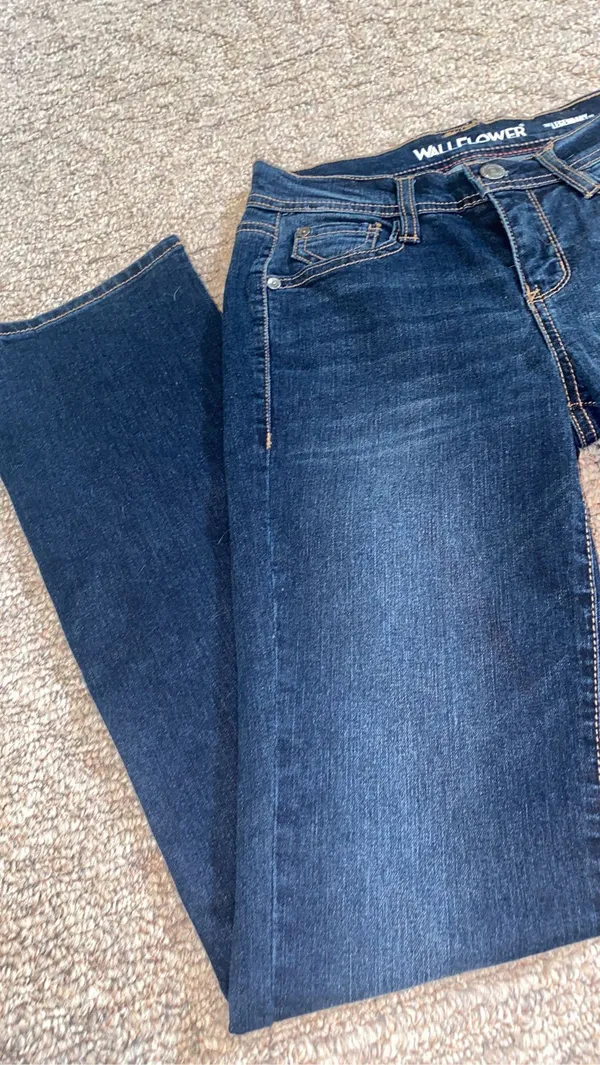 Wallflower Jeans  - Image 3