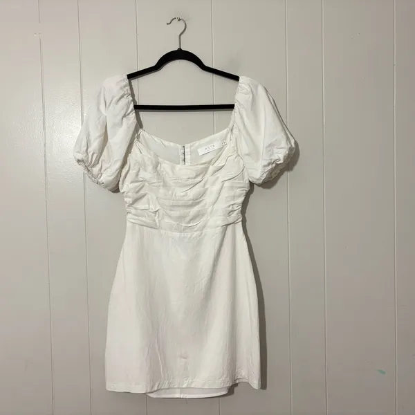 ASTR The Label Linen Pleat Front Mini Dress Puff Sleeve White Womens Size Medium - Image 2
