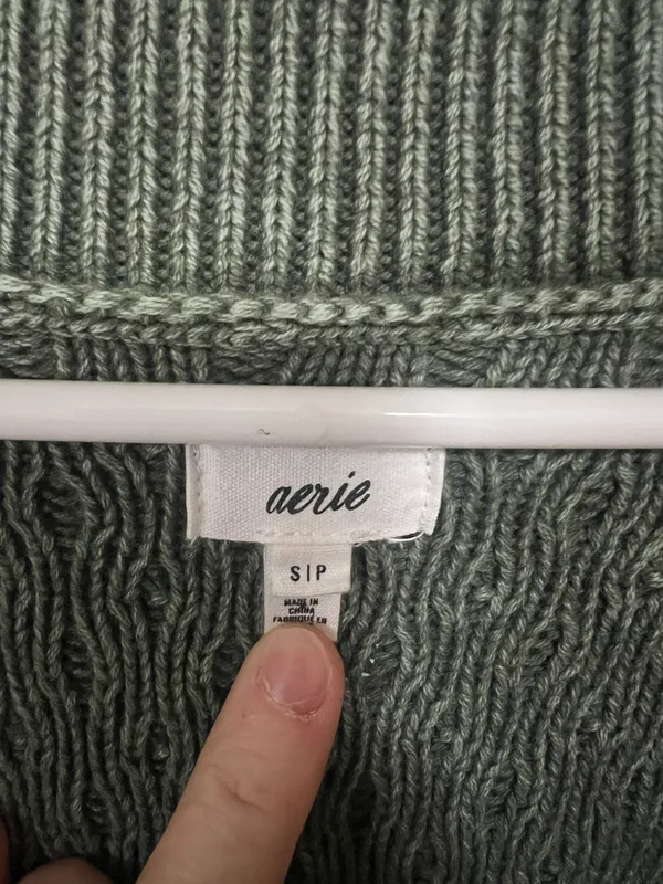 American Eagle Sweater - Image 3