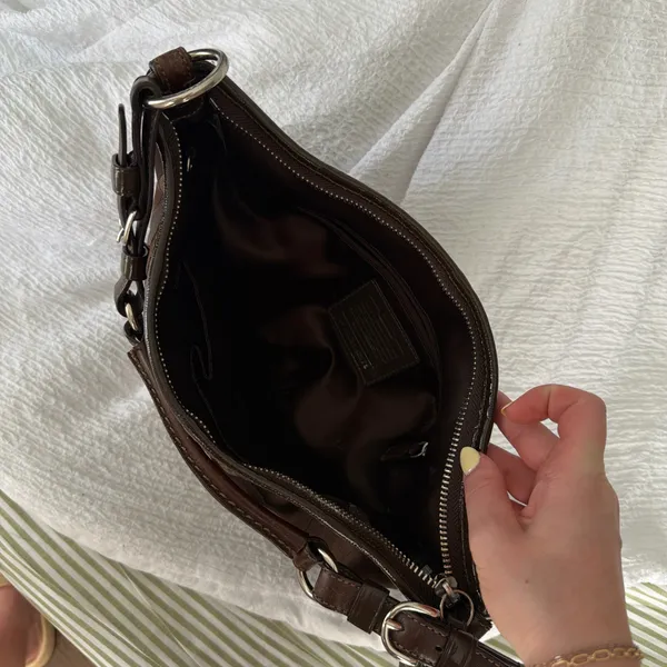 Coach Shoulder Bag Vintage Brown - Image 4