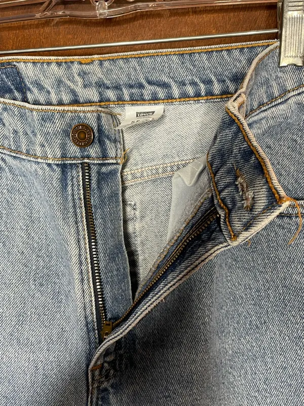 Levis 550 Mom Jeans Womens 8 USA Made High Rise Tapered Light Wash Vintage Y2K - Image 3