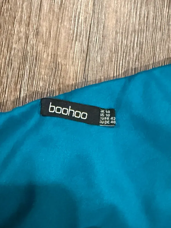 Boohoo Teal Satin Ruffle Romper - Image 3