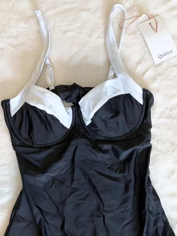 NWT Quince Black and White Italian Underwire One-Piece Swimsuit - Med - Image 2