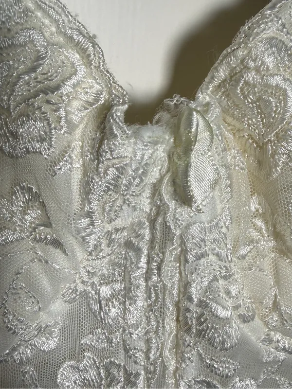 Secret Treasures Elegant Cream Lace Bustier Bra Top - Women Intimates 36C - Image 2