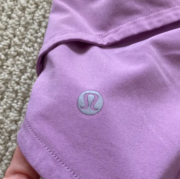 LULULEMON Speed Up Medium Rise Shorts 4” Size 4 Jubilee Purple EUC - Image 10