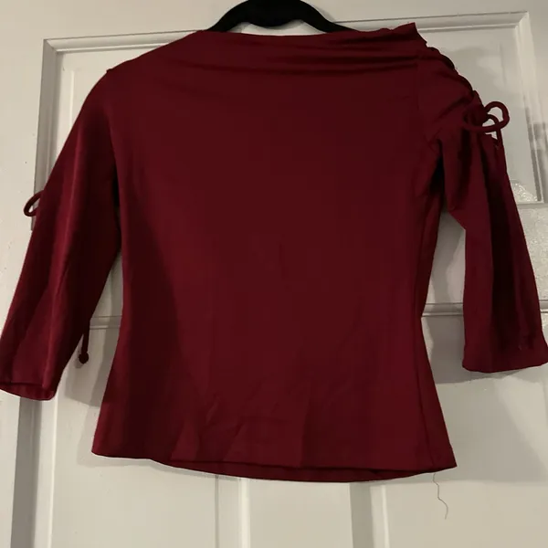 Y2K 4UDesign Chic Women's Deep Red Blouse with Sleeve Ties size S - Image 4