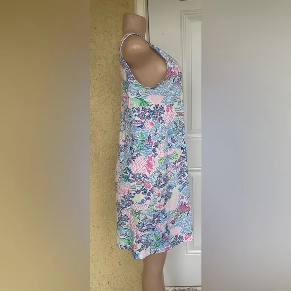 Lilly Pulitzer Floral Print Dress with Gold Accents - Image 4