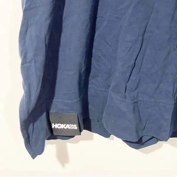 Hoka One One Size XS Blue Time to Fly Marken Tshirt Short Sleeve - Image 2
