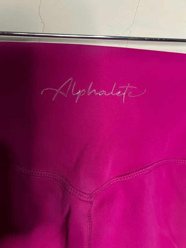 Alphalete Pulse Kinetic‎ Magenta Barbie Pink Performance Leggings - Image 10