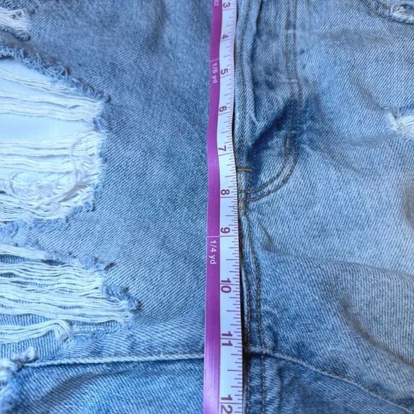 American Eagle Womens Size 6 90s Boyfriend Shorts Blue Denim Distressed Cut Off - Image 11