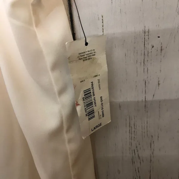 a.n.a Womens White Sleeveless Top - Image 10