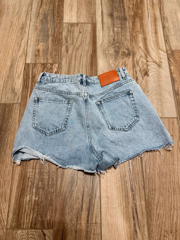 Princess Polly Feel Like Summer Denim Shorts - Image 3
