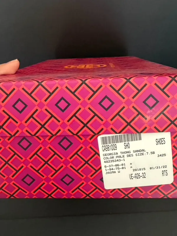 Tory Burch Georgia Leather Tong Sandal Pale Desert Size 7.5B - Image 10