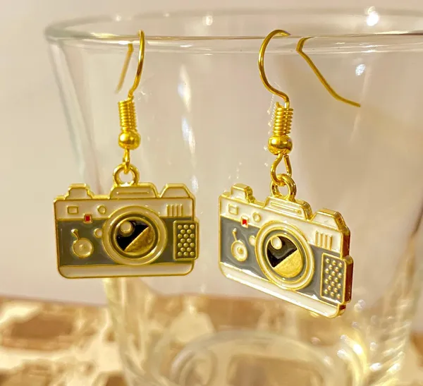 Handmade Earrings NEW Kawaii Retro Camera Unisex Gift - Image 3