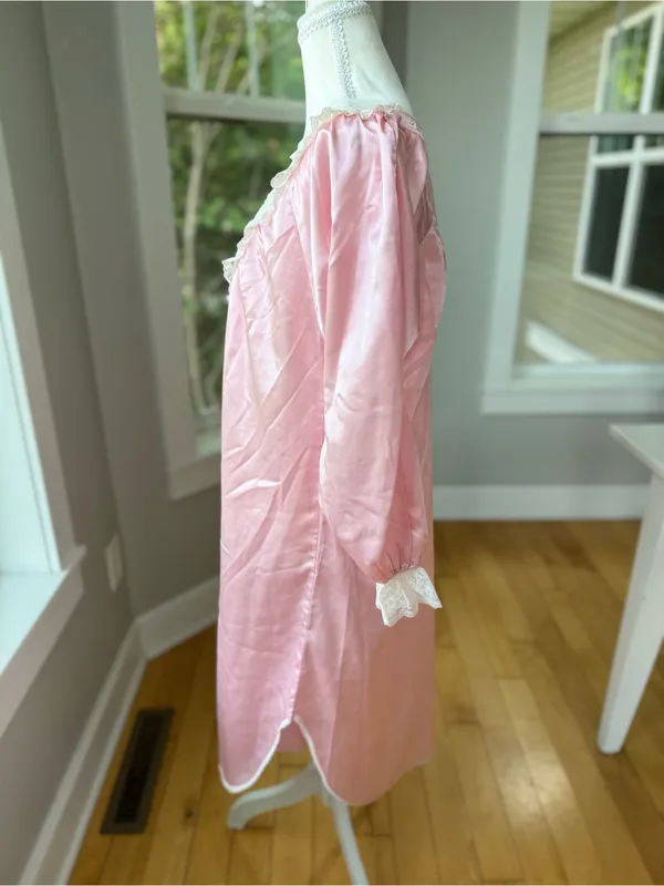Vintage Honors Pink Lace Trim Flannel Lined Long Sleeve Nightgown Sz Small - Image 2