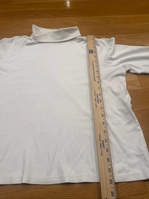 L.L.Bean white turtle neck size xlarge. - Image 3