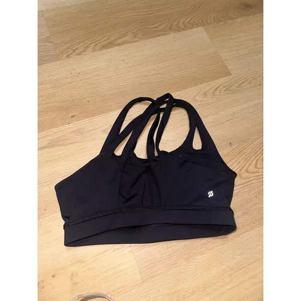 Peloton black sports bra - Image 3
