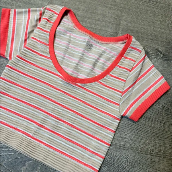 •AERIE• CROPPED TEE - Image 2