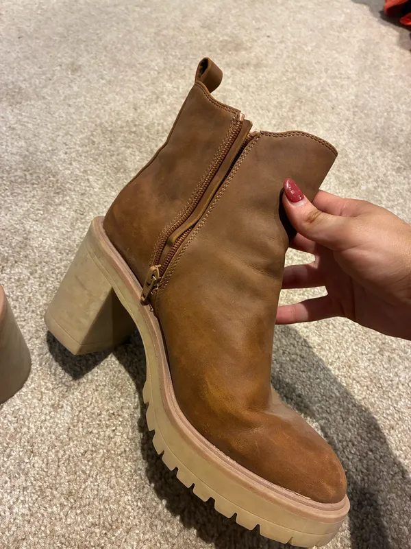 DV by Dolce Vita Booties - Image 3