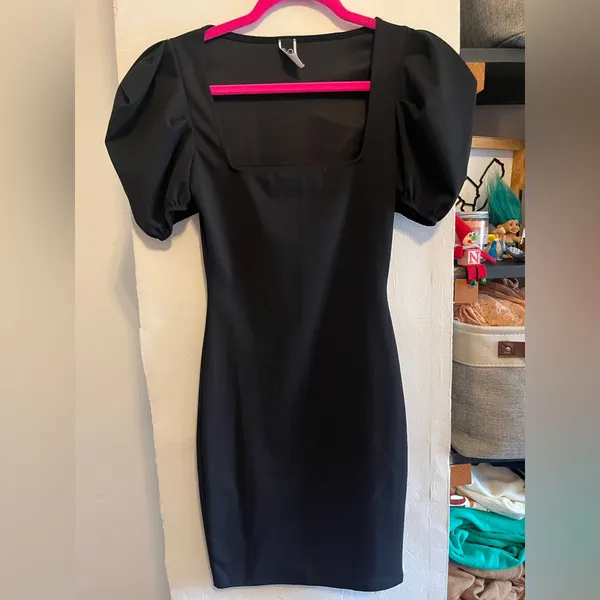 Windsor Puff Sleeve Dress - Image 2