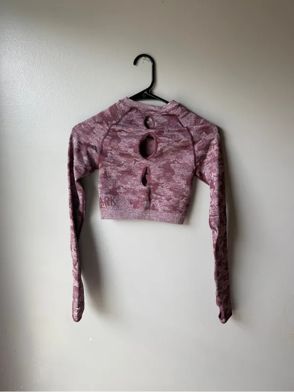 Gymshark Camo Seamless Long Sleeve Crop Top Pink Mauve Women’s - Image 5