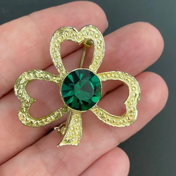 Vintage Gold Tone Shamrock Brooch Pin Green Rhinestone St. Patrick’s Day - Image 2