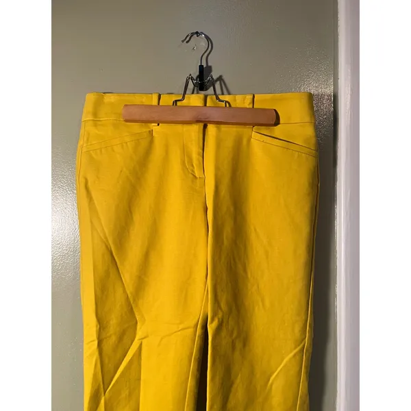 Loft Women's Sz 4 Petite Marisa Fit Cropped Riviera Pant Mustard Yellow Mid-Rise - Image 3