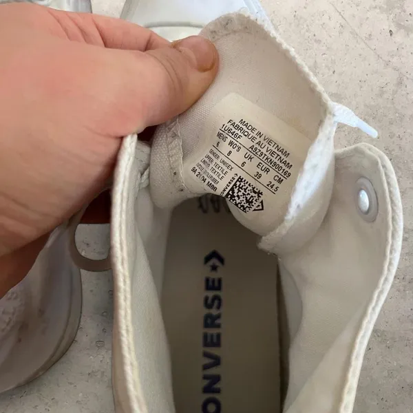 converse all white high tops  - Image 4