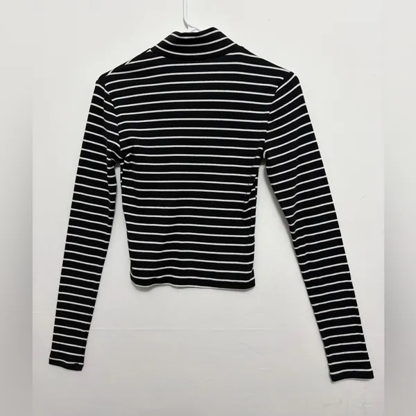 The Oct Tee Collection Size S Striped Mock Neck Zip Front Long Sleeve Top(A343)✨ - Image 7