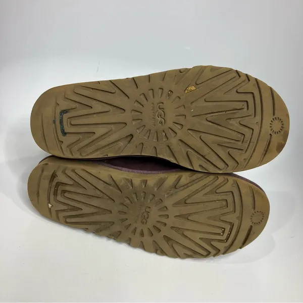 UGG Classic short boots in Aster‎ purple women’s size 8 suede sheepskin Sherpa - Image 9