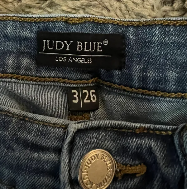 Judy Blue Skinny Jeans - Image 3
