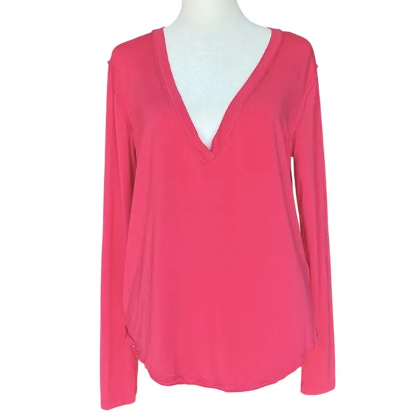 We The‎ Free V Neck Oversized Long Sleeve Pink Tee Shirt Sz M - Image 2