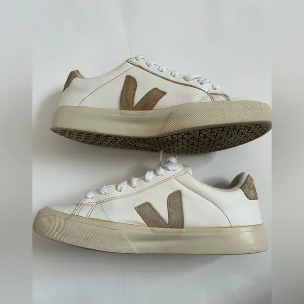 Veja campo chromefree leather sneakers white/almond sz 8 - Image 3