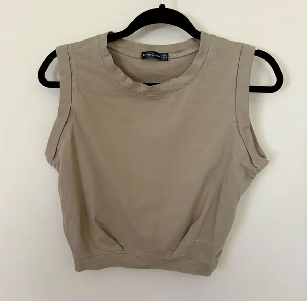 Arrive Guide Amazon Athletic Top - Image 2