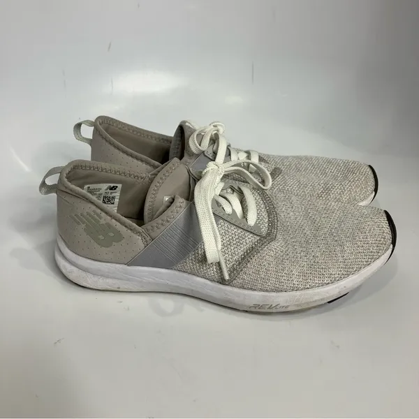 New Balance fuelcore nergize V1 sneaker light‎ gray women’s size 7.5 casual - Image 3