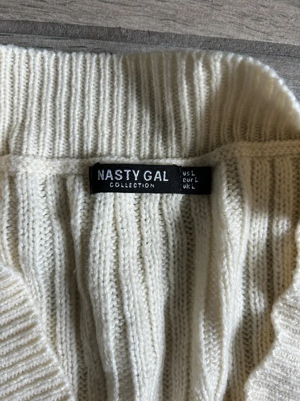 Nasty Gal Cream Ribbed Cropped Cardigan - Image 2