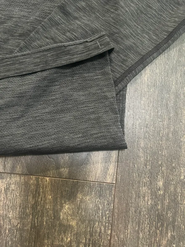 Lululemon shirt - Image 3