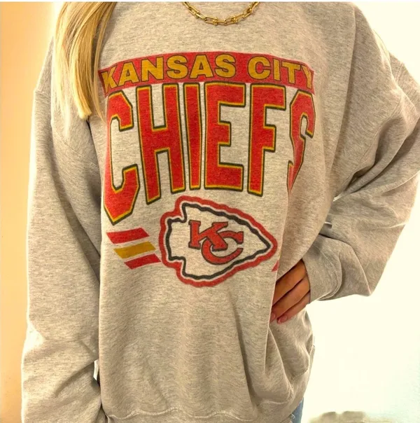 New / KC Chiefs Sweatshirt - Image 2