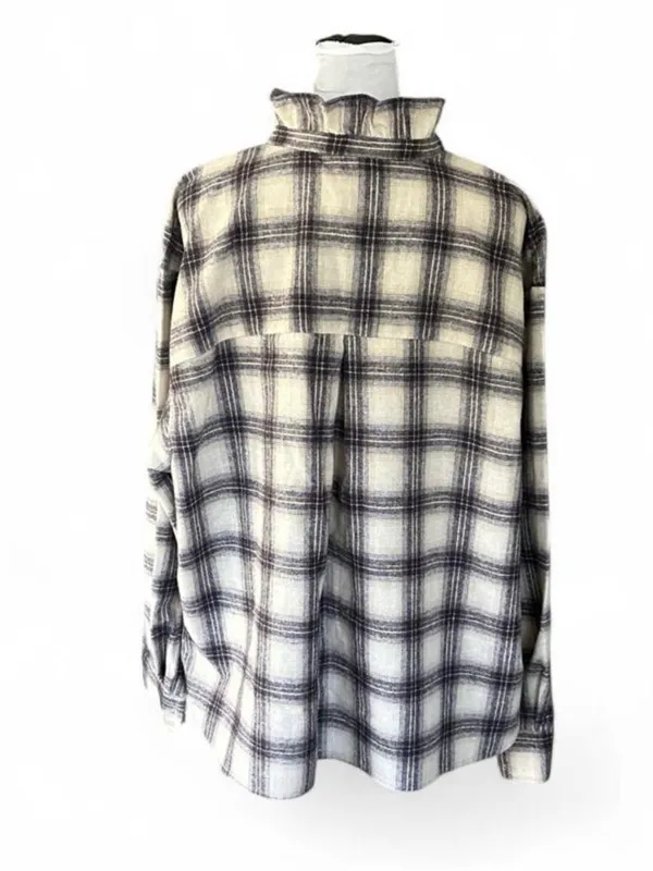 Banana Republic Plaid Button-Up Jacket in Cream and Black - Image 7